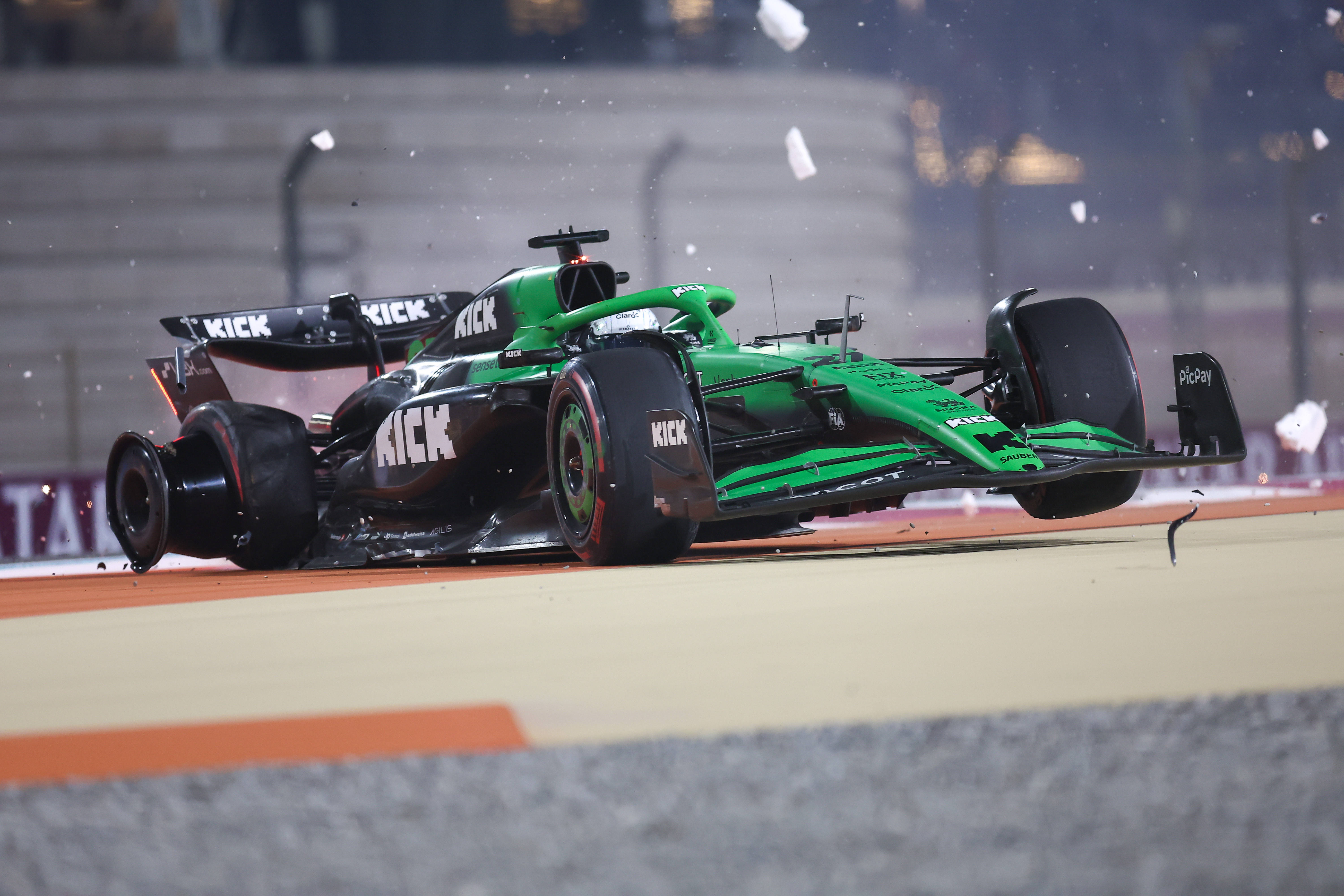 （体育）赛车——F1卡塔尔大奖赛：维斯塔潘夺冠